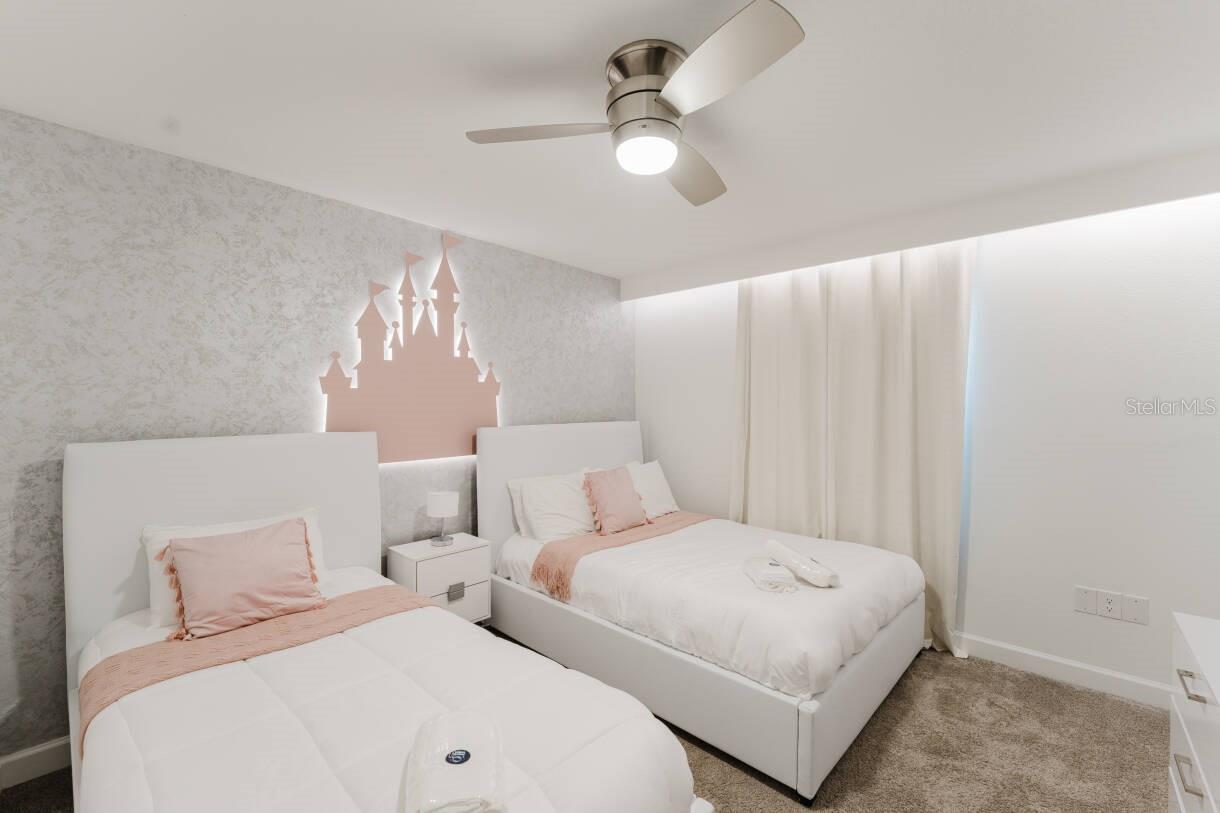 COVE AT STOREY LAKE 4 - Residential Lease