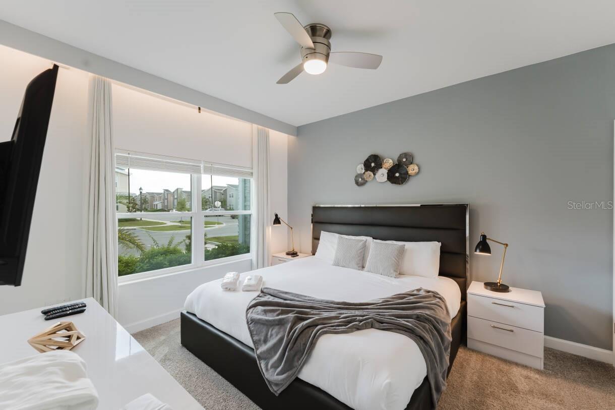 COVE AT STOREY LAKE 4 - Residential Lease