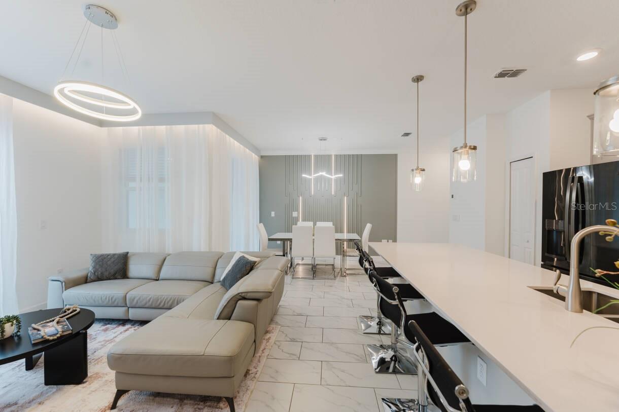 COVE AT STOREY LAKE 4 - Residential Lease