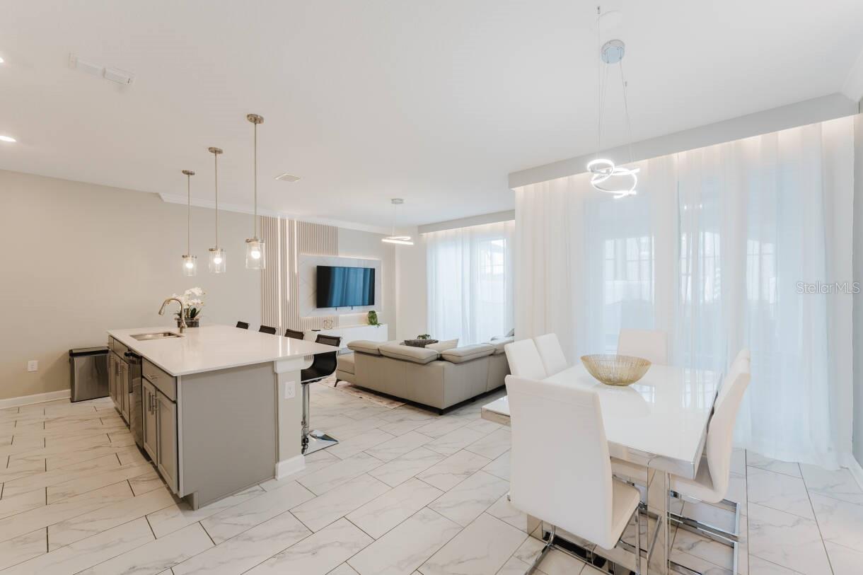 COVE AT STOREY LAKE 4 - Residential Lease