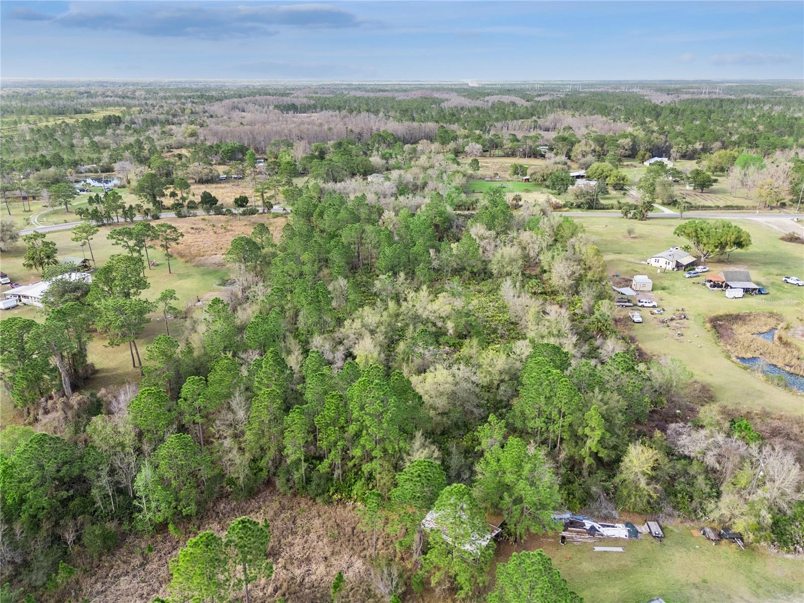LAKE HARNEY ESTATES 5 ACRE DEV 256 PARCELS - Land