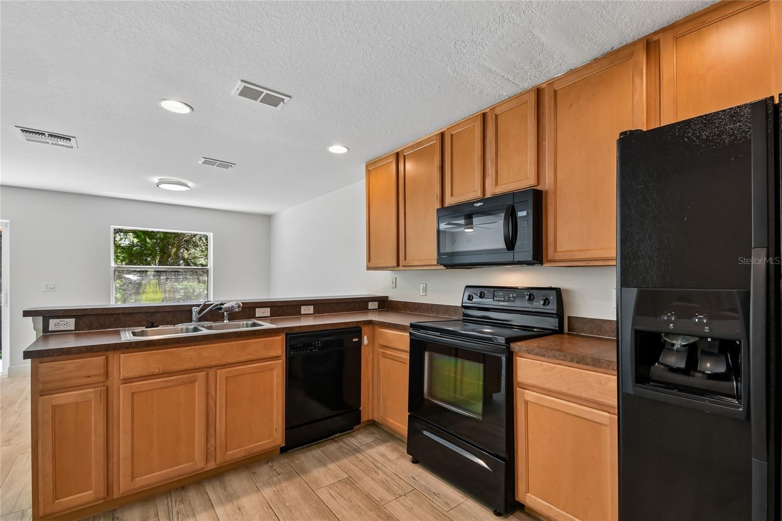 HAWTHORNE GLEN TWNHMS - Residential