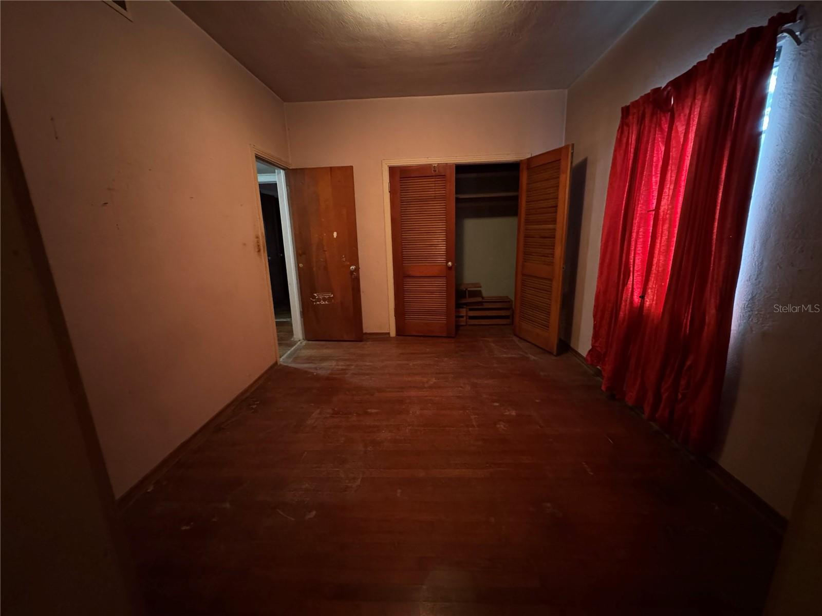 COLONIAL ACRES - Residential