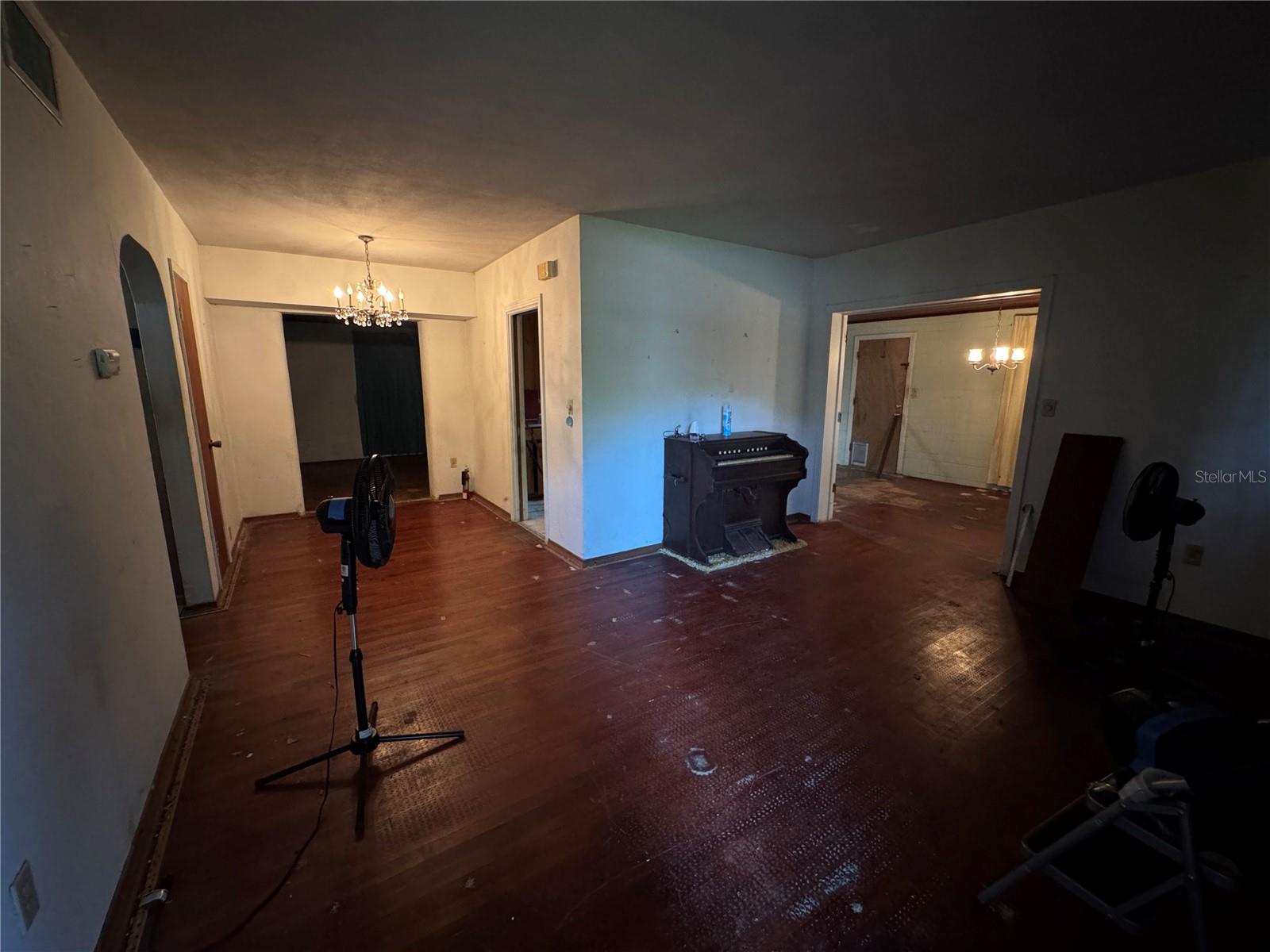 COLONIAL ACRES - Residential