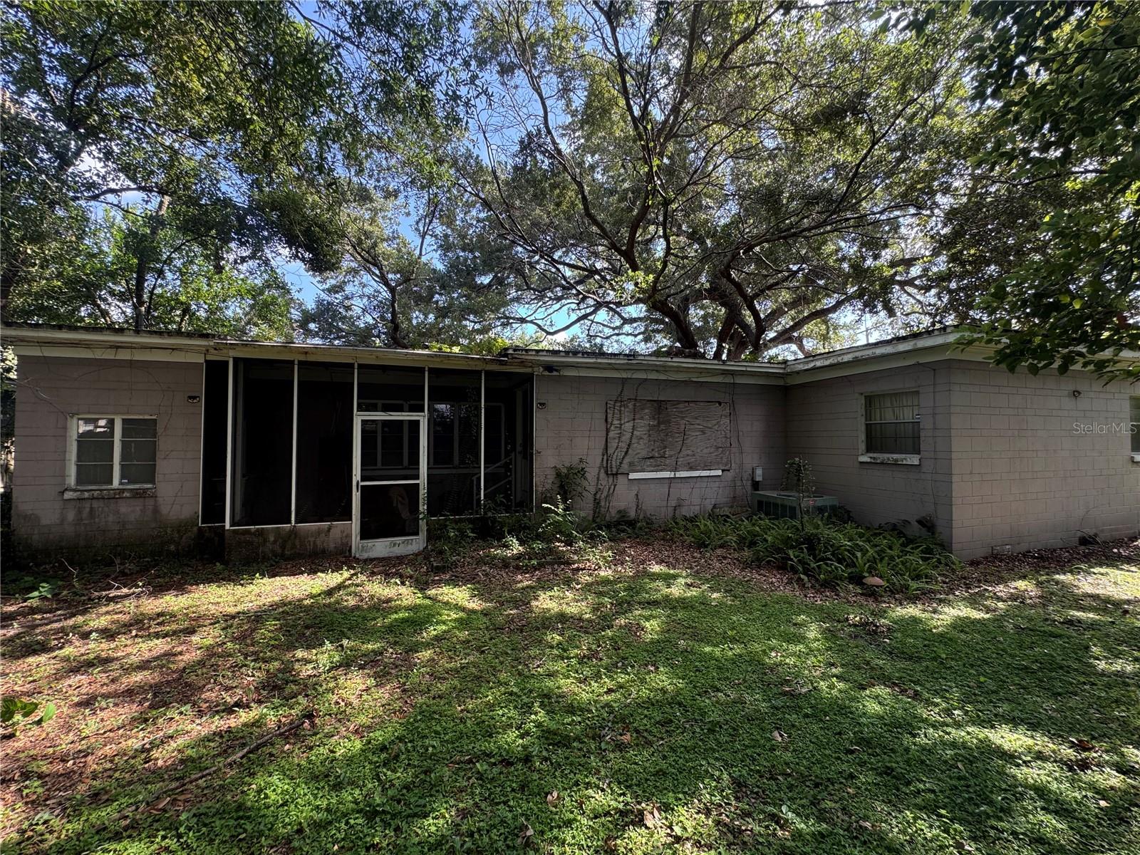 COLONIAL ACRES - Residential