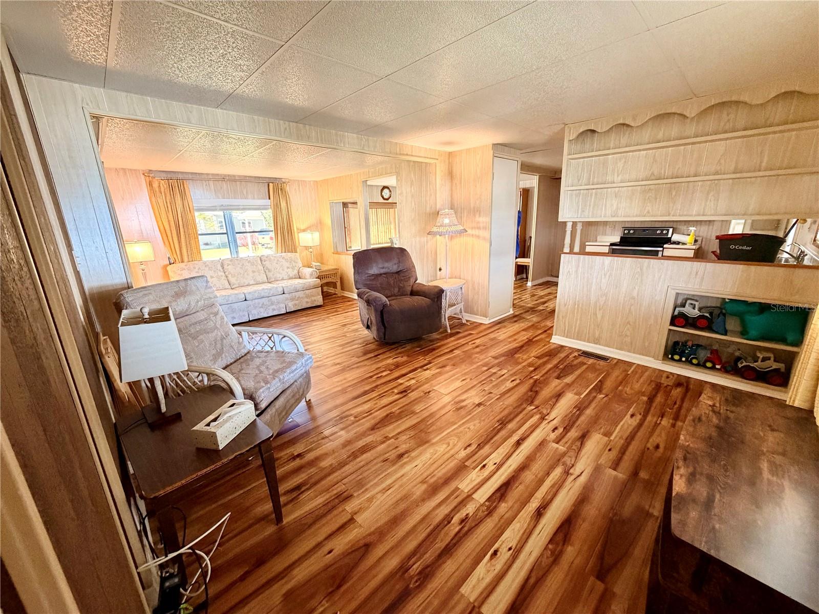 HOLIDAY PARK - Residential
