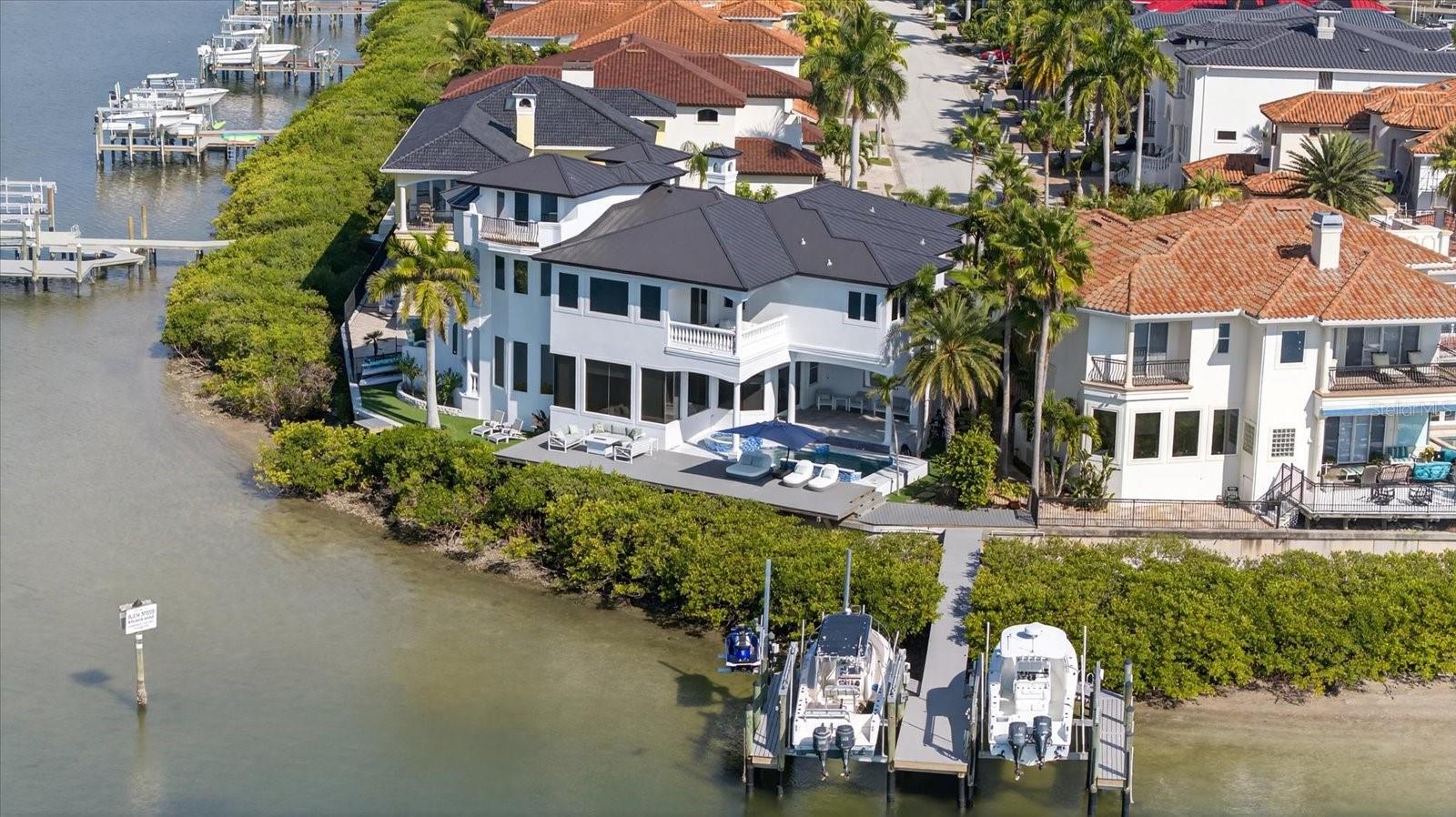 THE RESERVE OF OLD TAMPA BAY - Residential