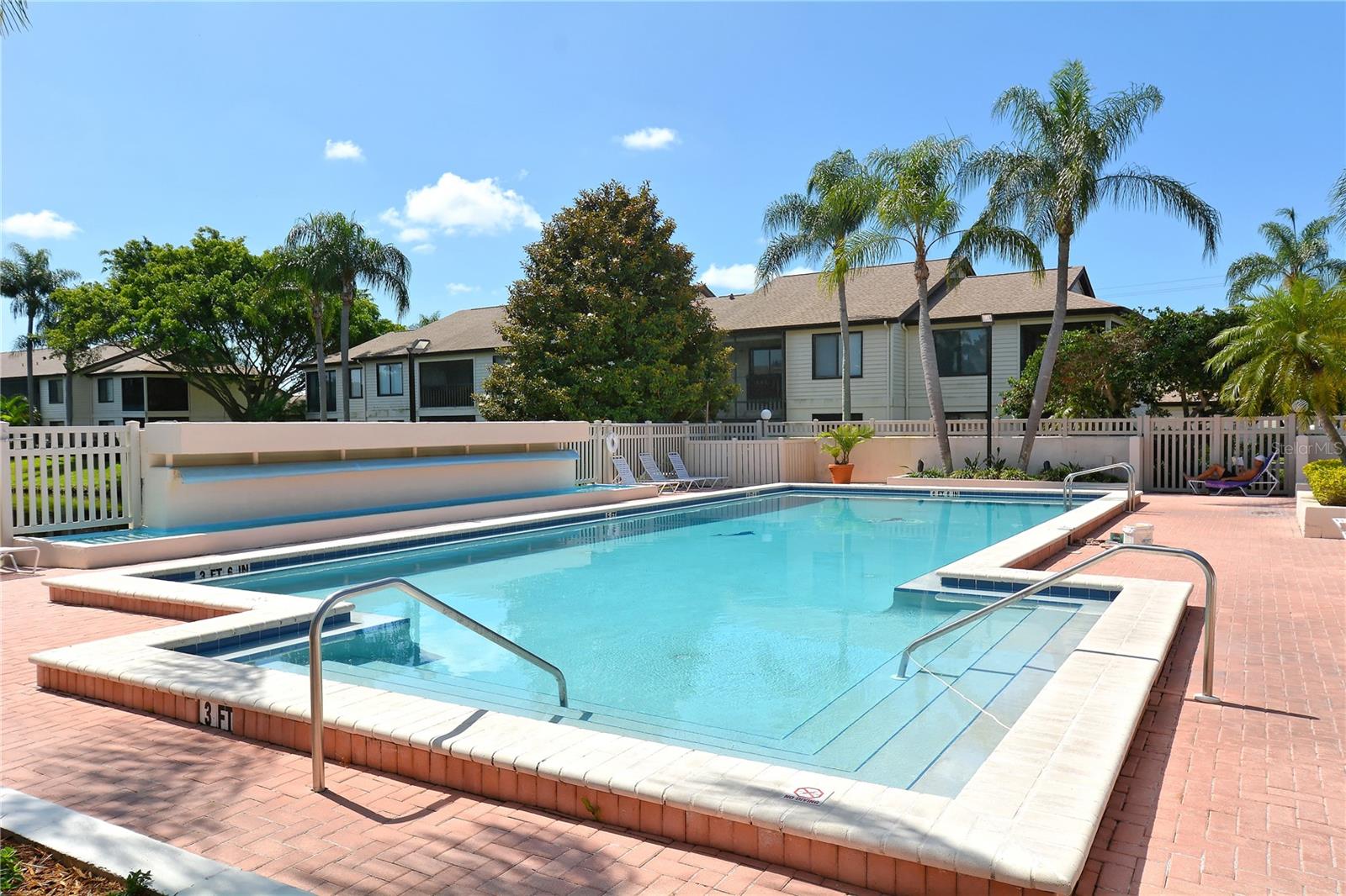 MIRROR LAKE SEC 4 - Residential