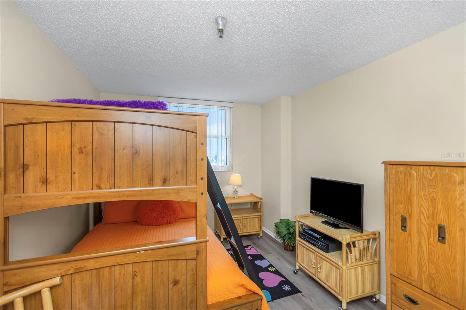 MADEIRA TOWERS CONDO - Residential