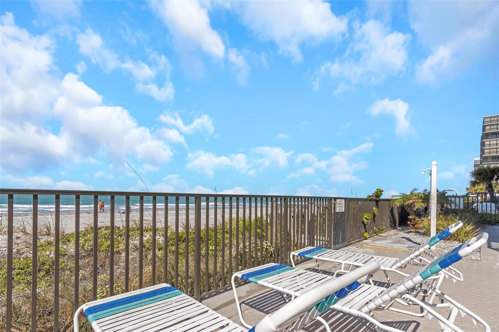 MADEIRA TOWERS CONDO - Residential