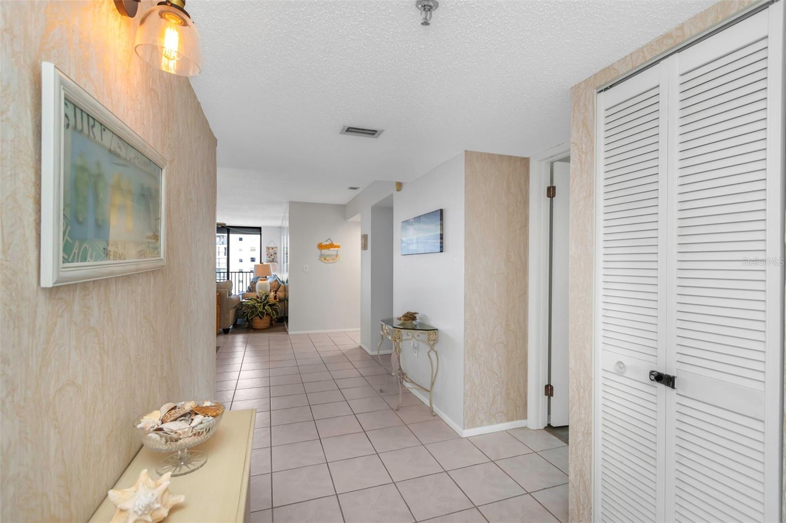 MADEIRA TOWERS CONDO - Residential