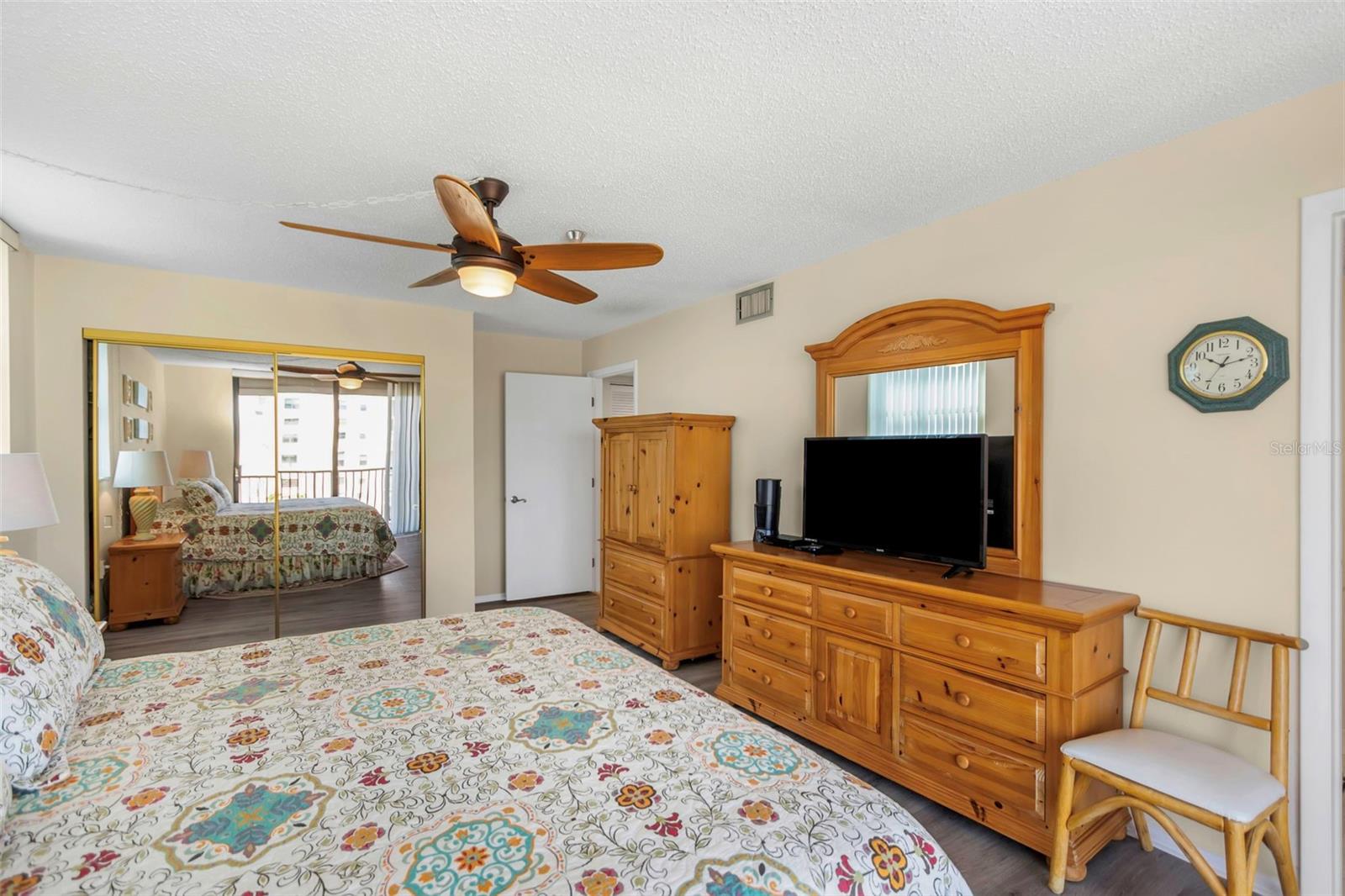 MADEIRA TOWERS CONDO - Residential