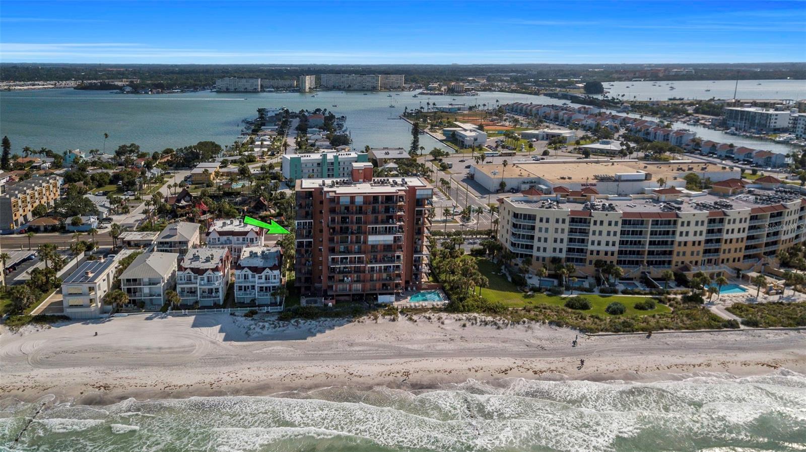 MADEIRA TOWERS CONDO - Residential
