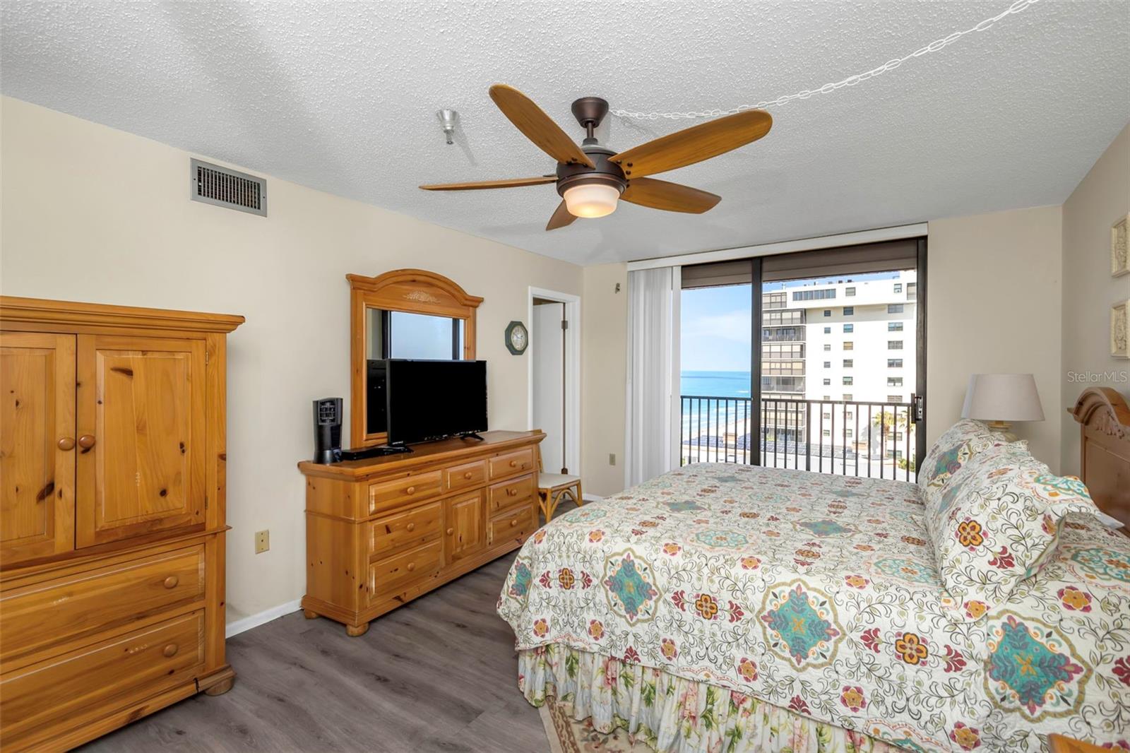 MADEIRA TOWERS CONDO - Residential
