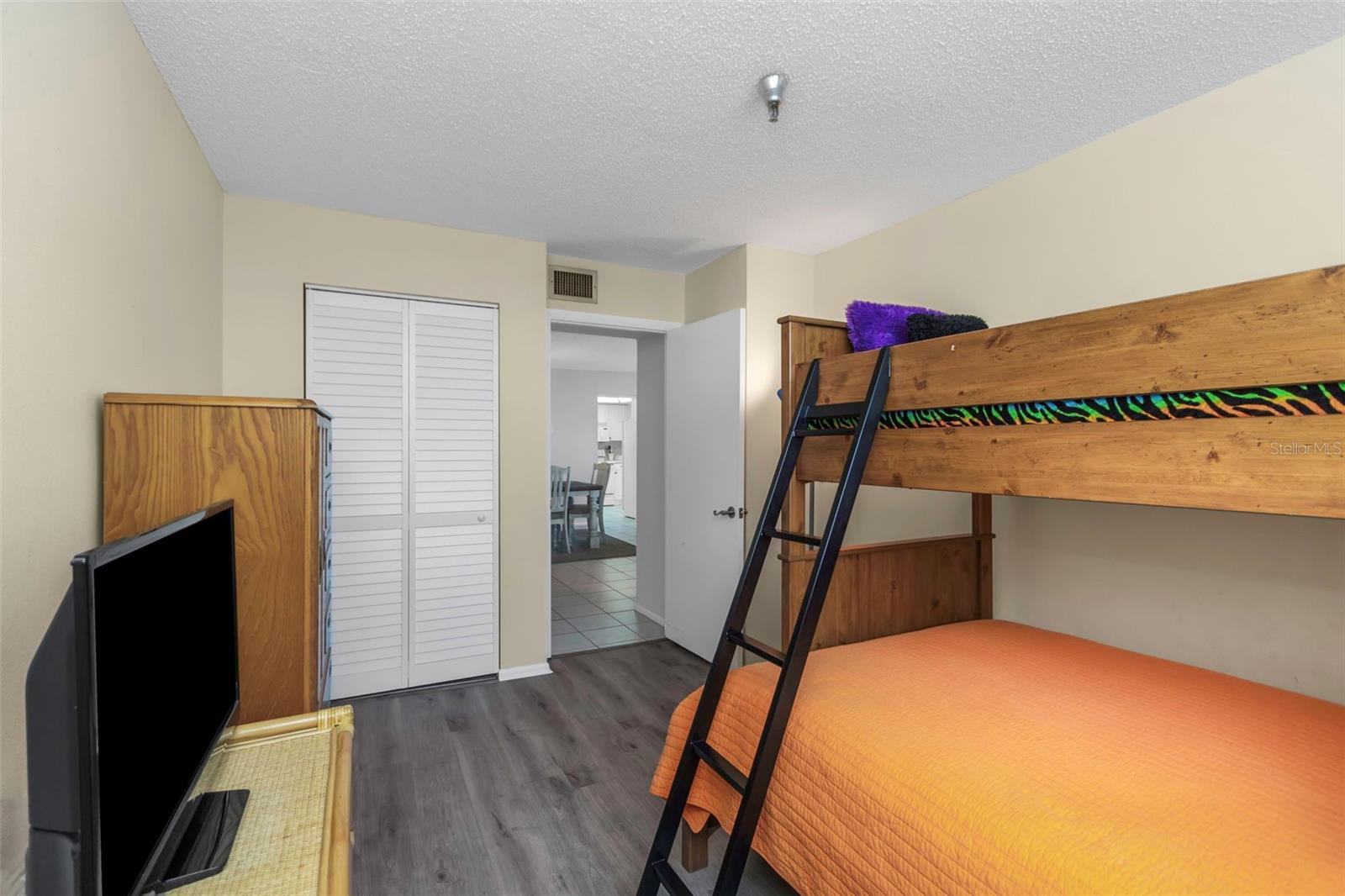 MADEIRA TOWERS CONDO - Residential