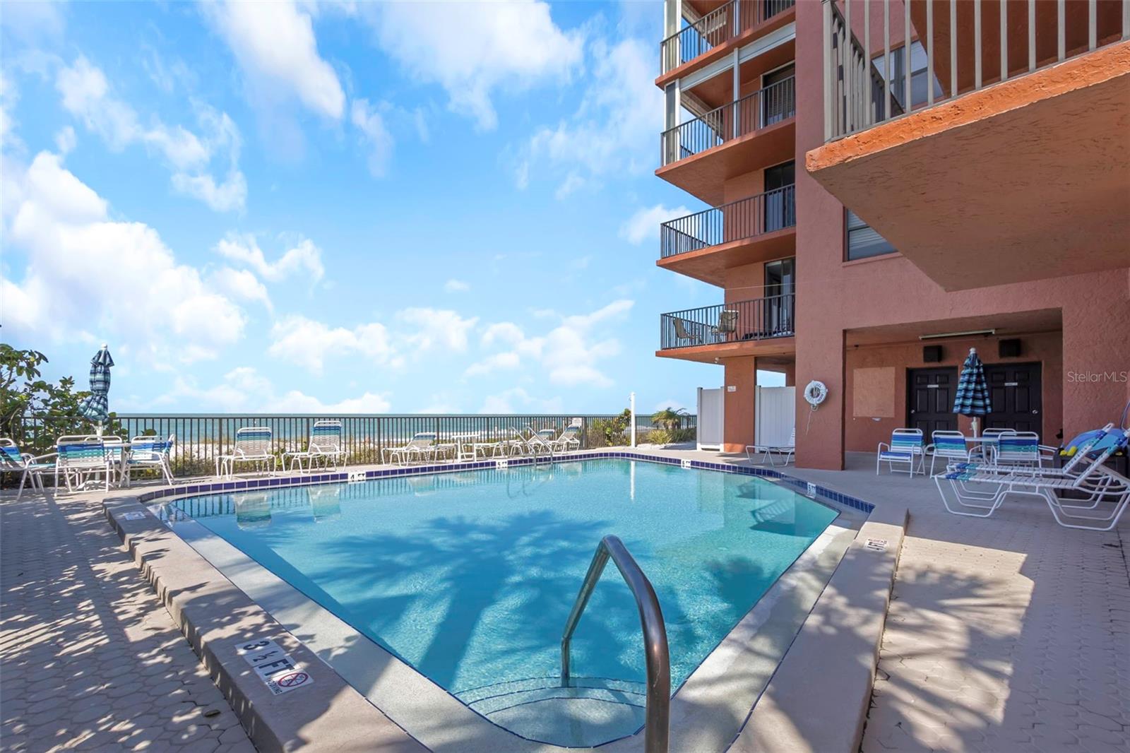 MADEIRA TOWERS CONDO - Residential
