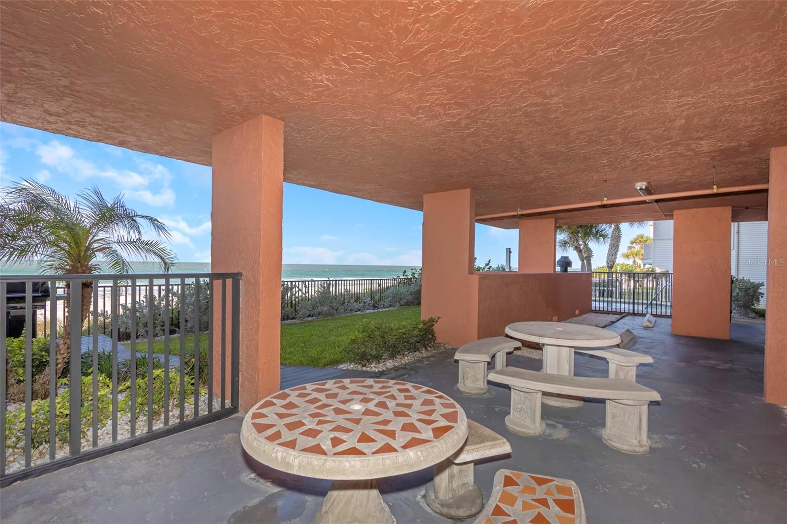 MADEIRA TOWERS CONDO - Residential