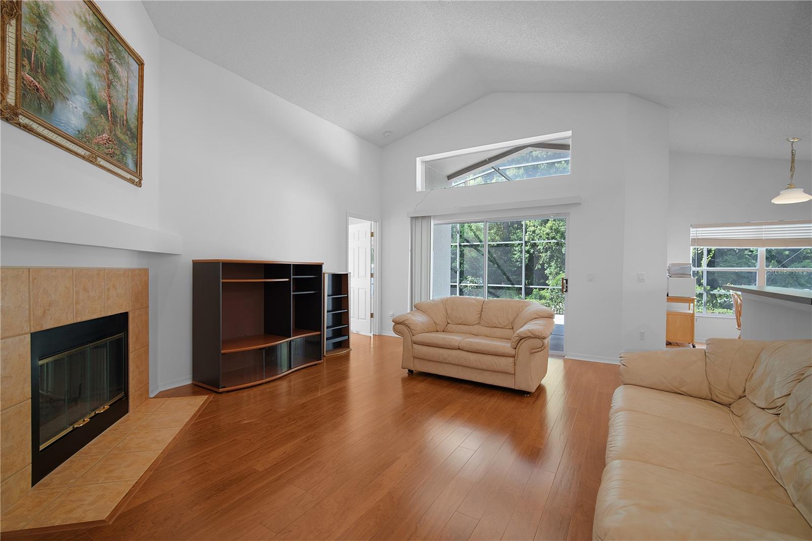LOST LAKE ESTATES - Residential