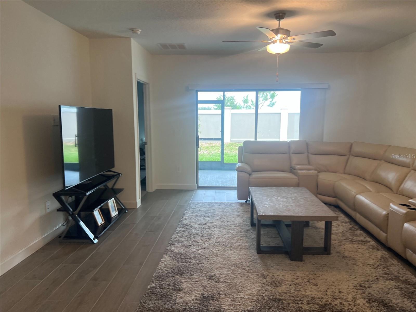 MIRADA ACTIVE ADULT PH 2H - Residential