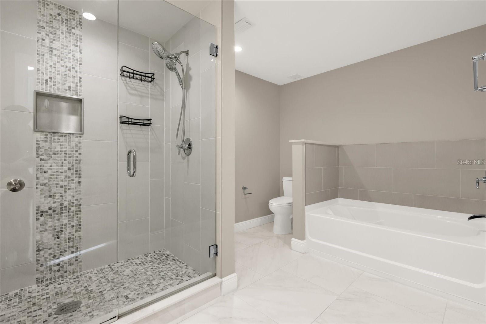 SIENA/BELLA COLLINA CONDO - Residential Lease