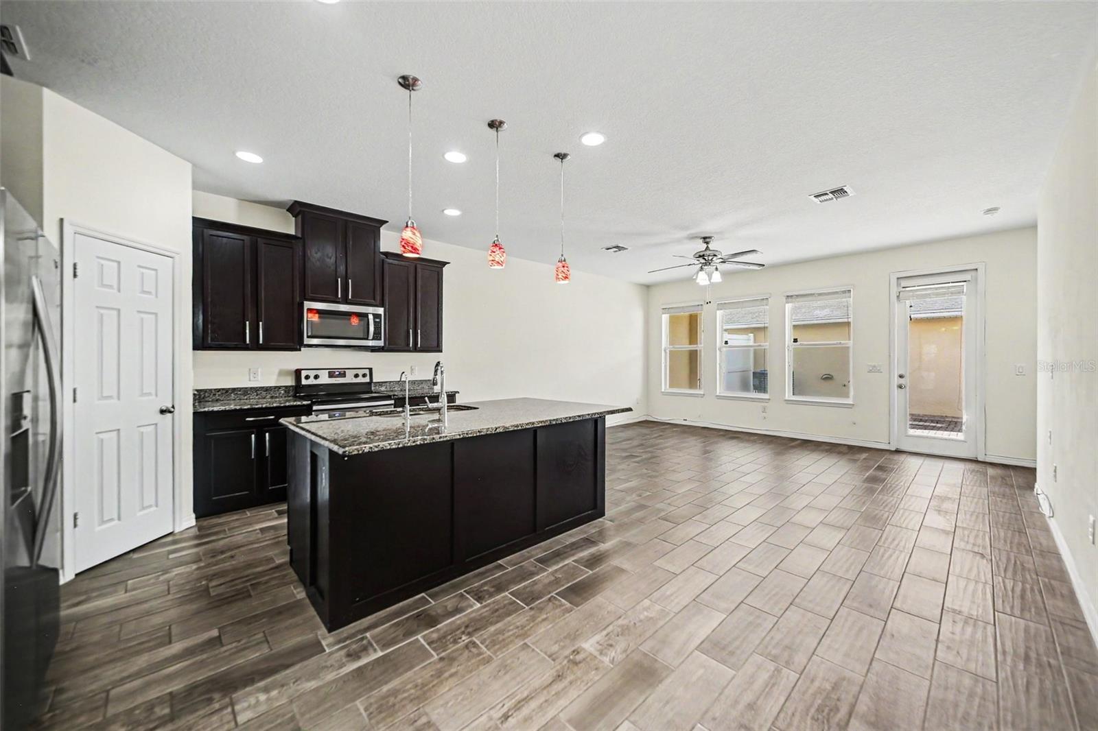 SUMMERLAKE PD PH 2C-2E - Residential Lease