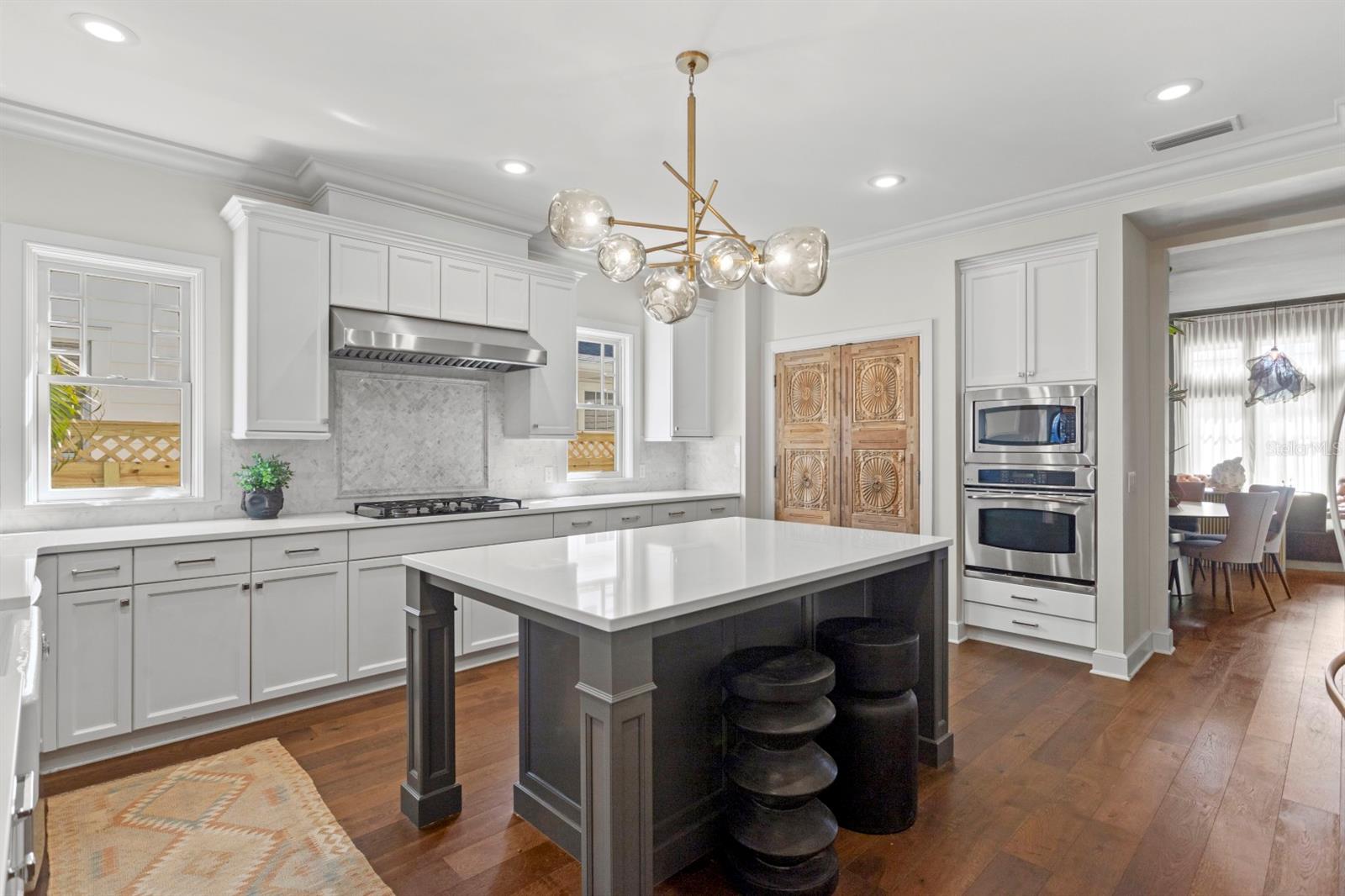 H J WATROUS ADDITION TO WEST HYDE PARK SUB LOT 17 - Residential Lease