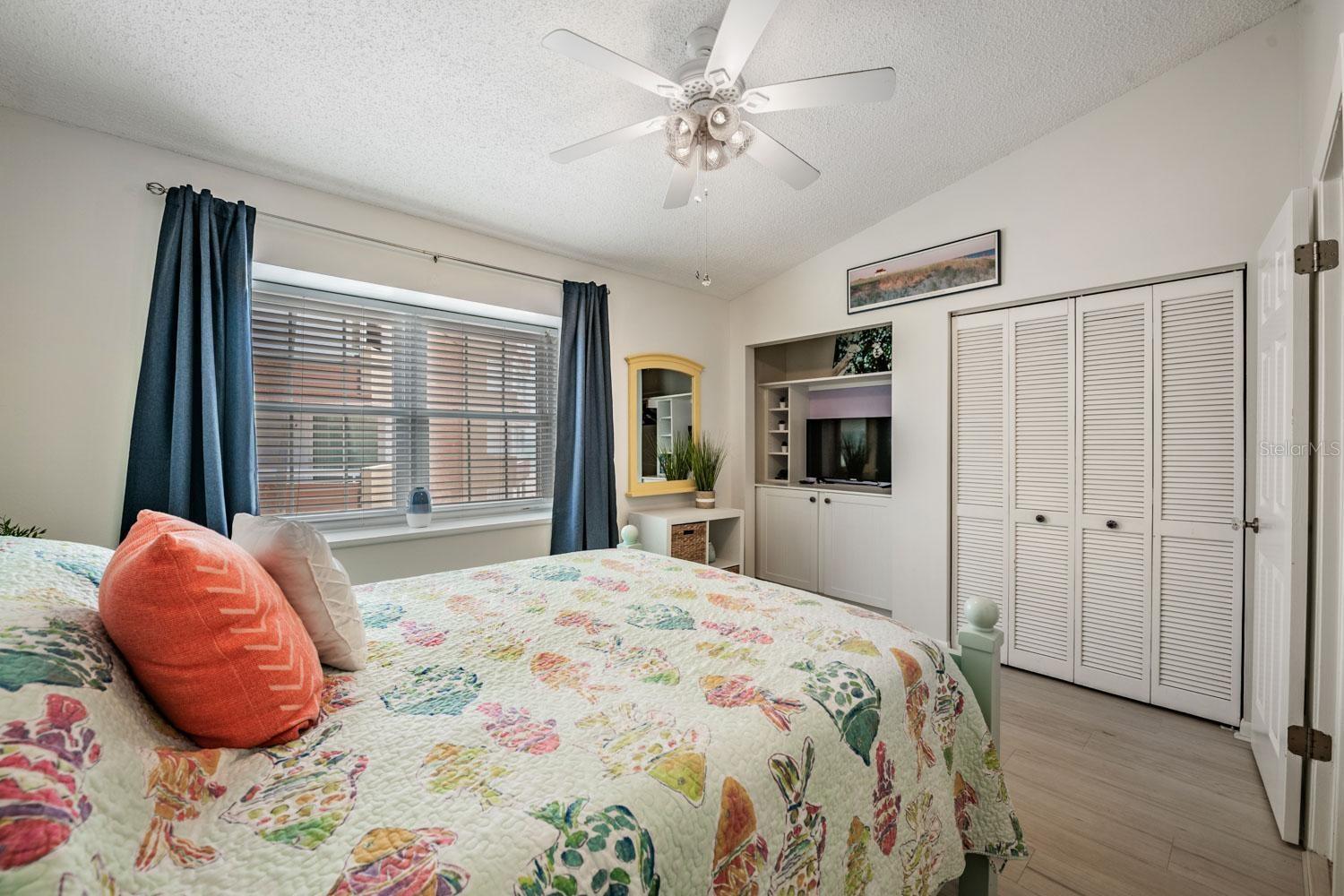 SUNSET REEF - Residential