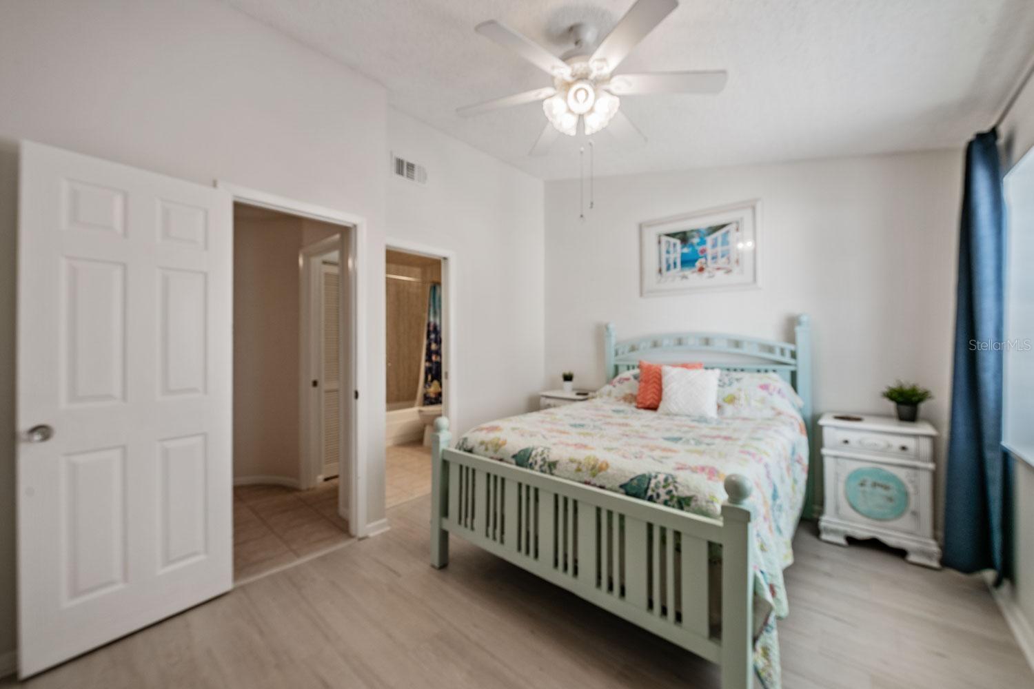 SUNSET REEF - Residential