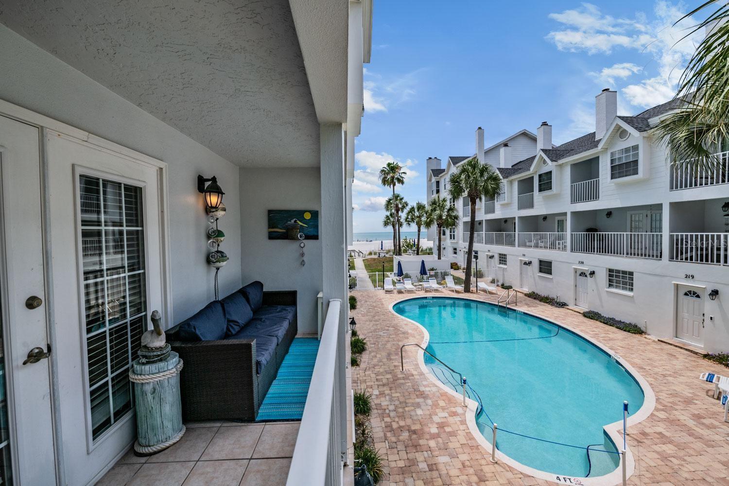SUNSET REEF - Residential