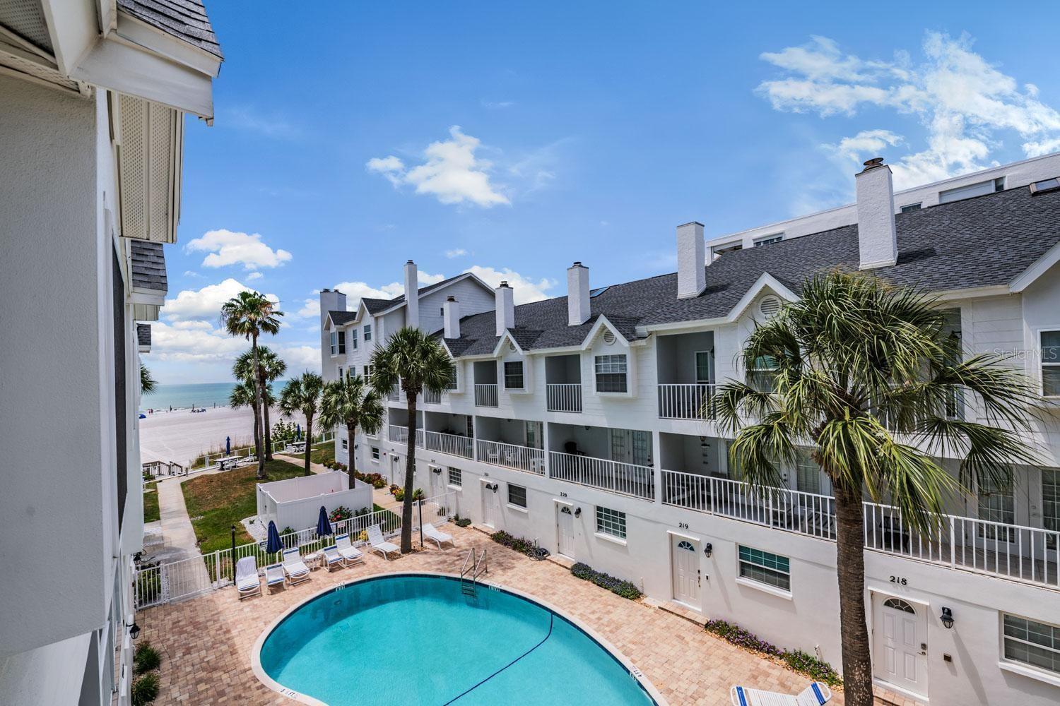 SUNSET REEF - Residential