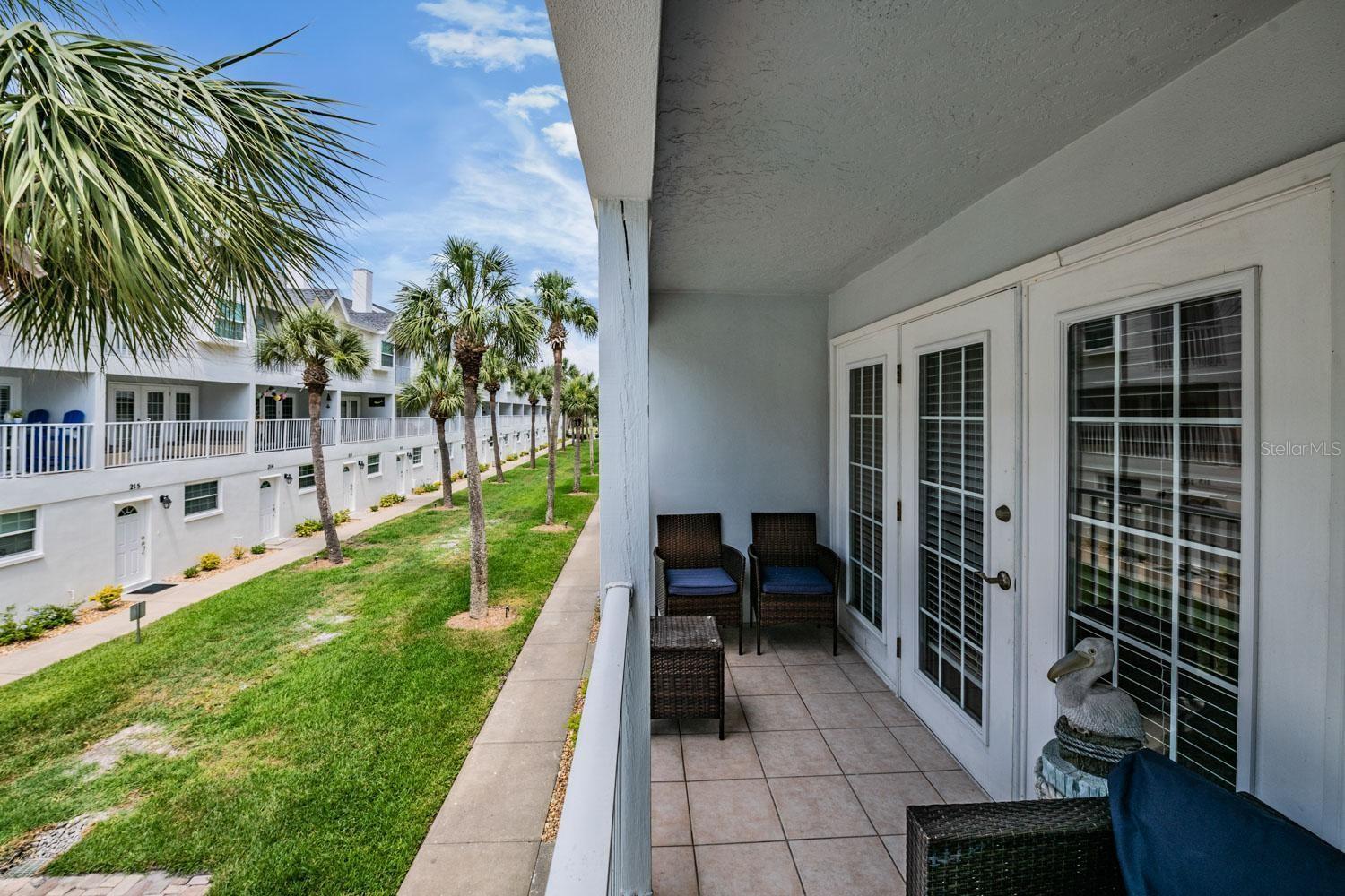 SUNSET REEF - Residential