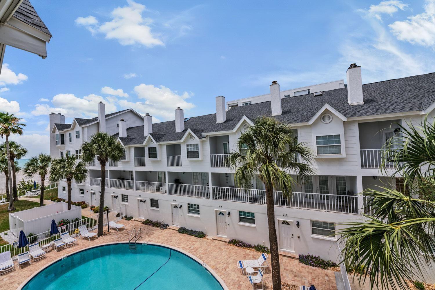 SUNSET REEF - Residential