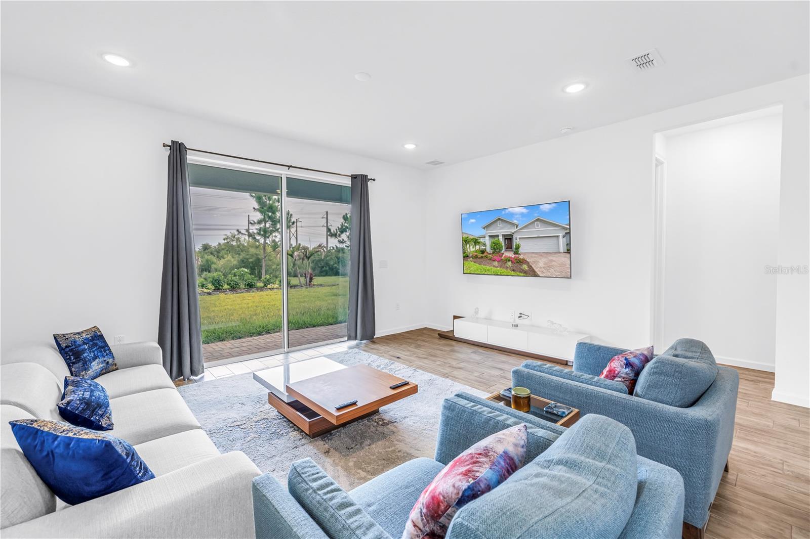 NORTH RIVER RANCH - Residential