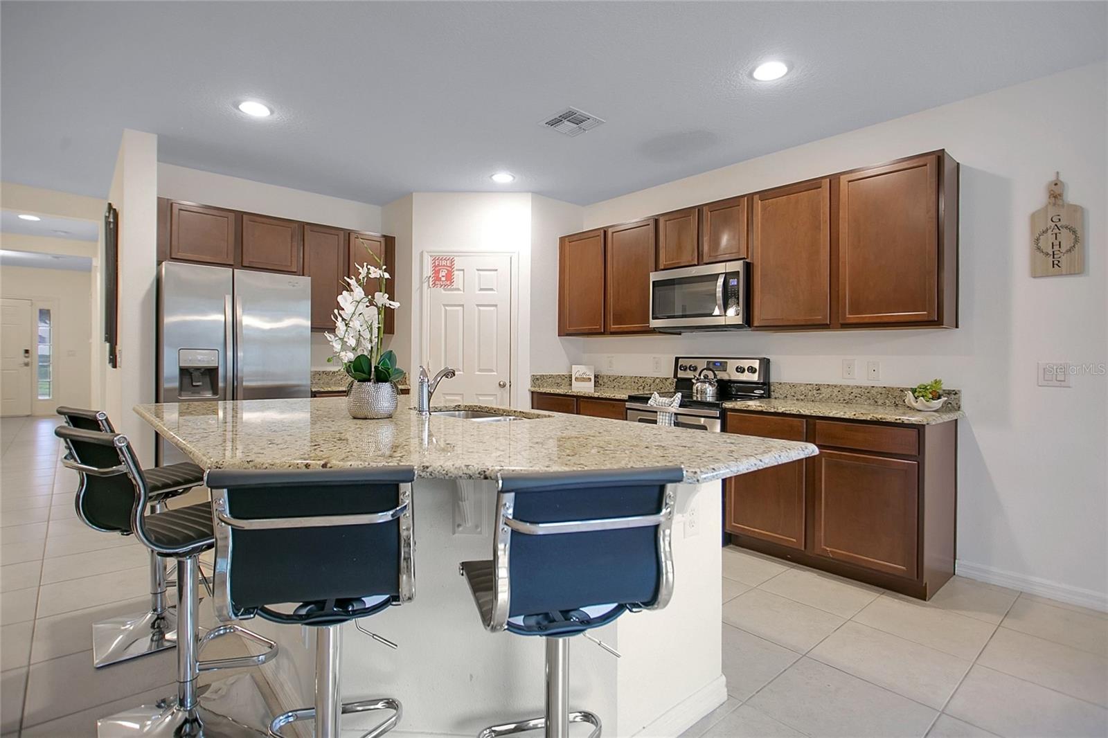DALES/WEST HAVEN - Residential