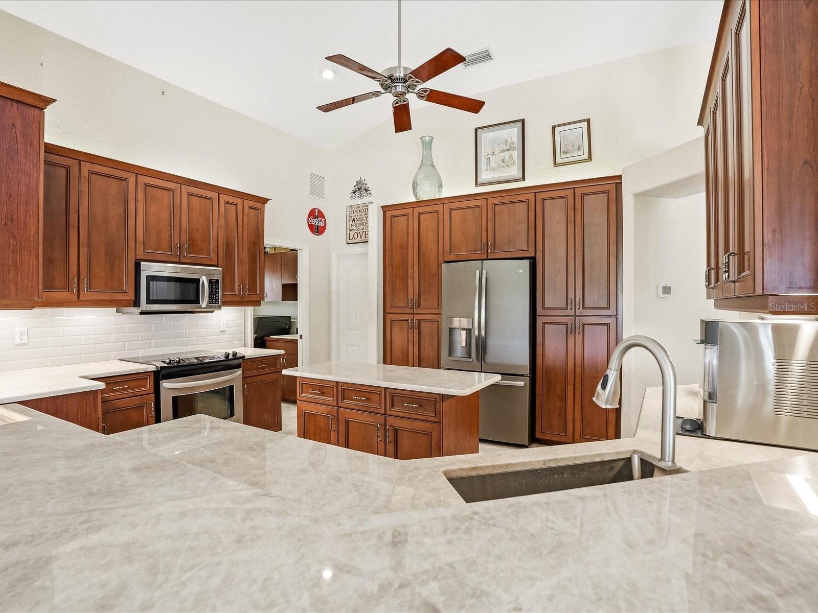 ROTONDA WEST-PINE VALLEY - Residential