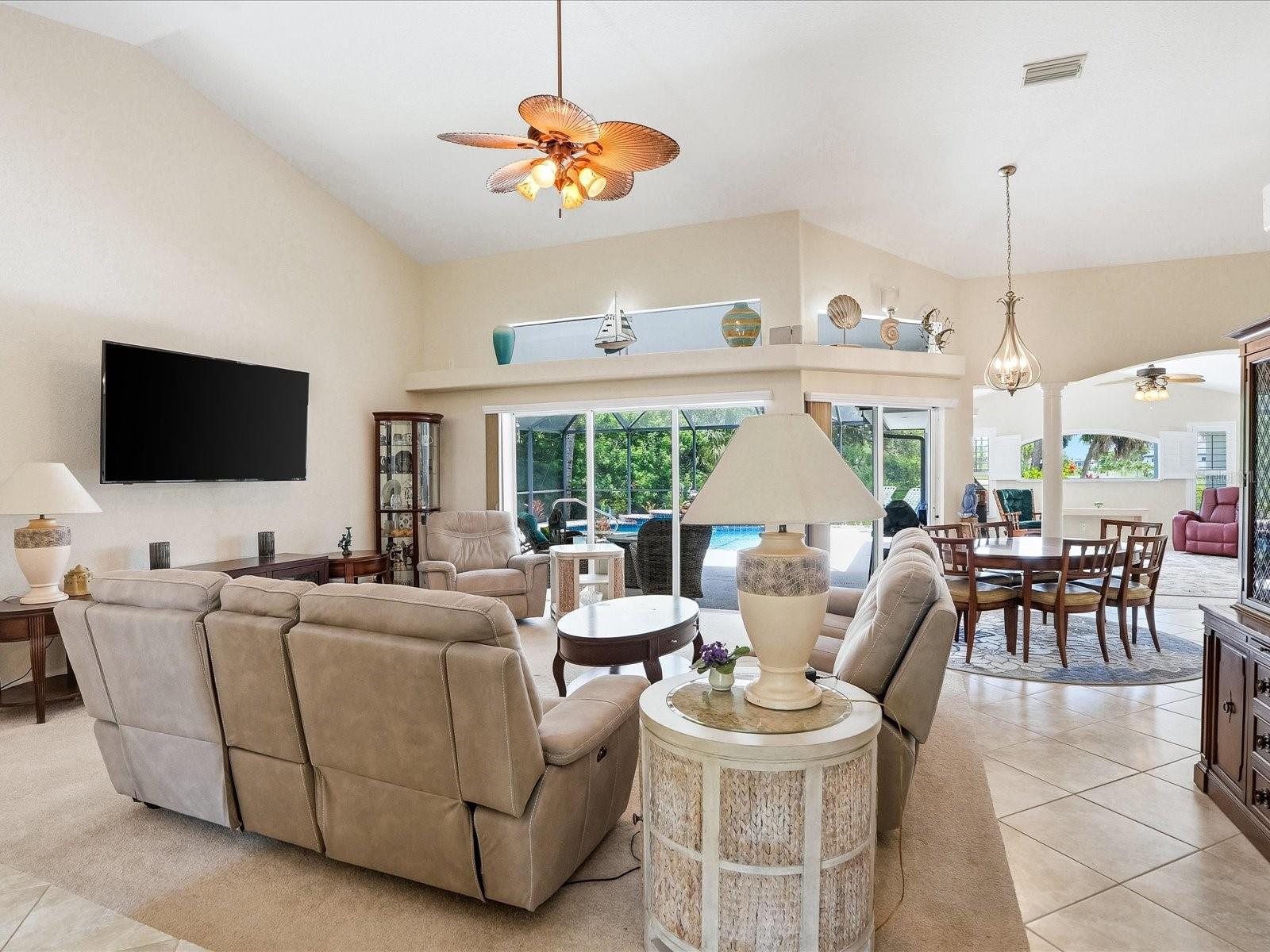 ROTONDA WEST-PINE VALLEY - Residential