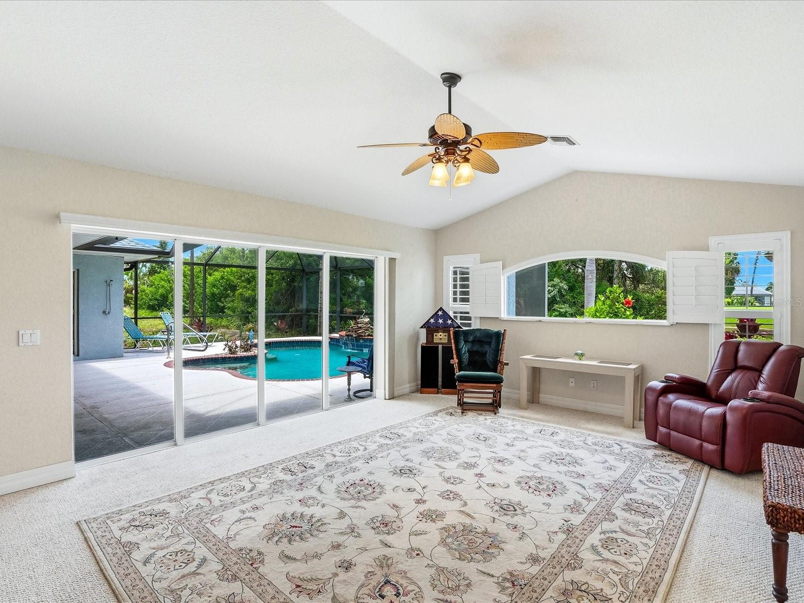 ROTONDA WEST-PINE VALLEY - Residential