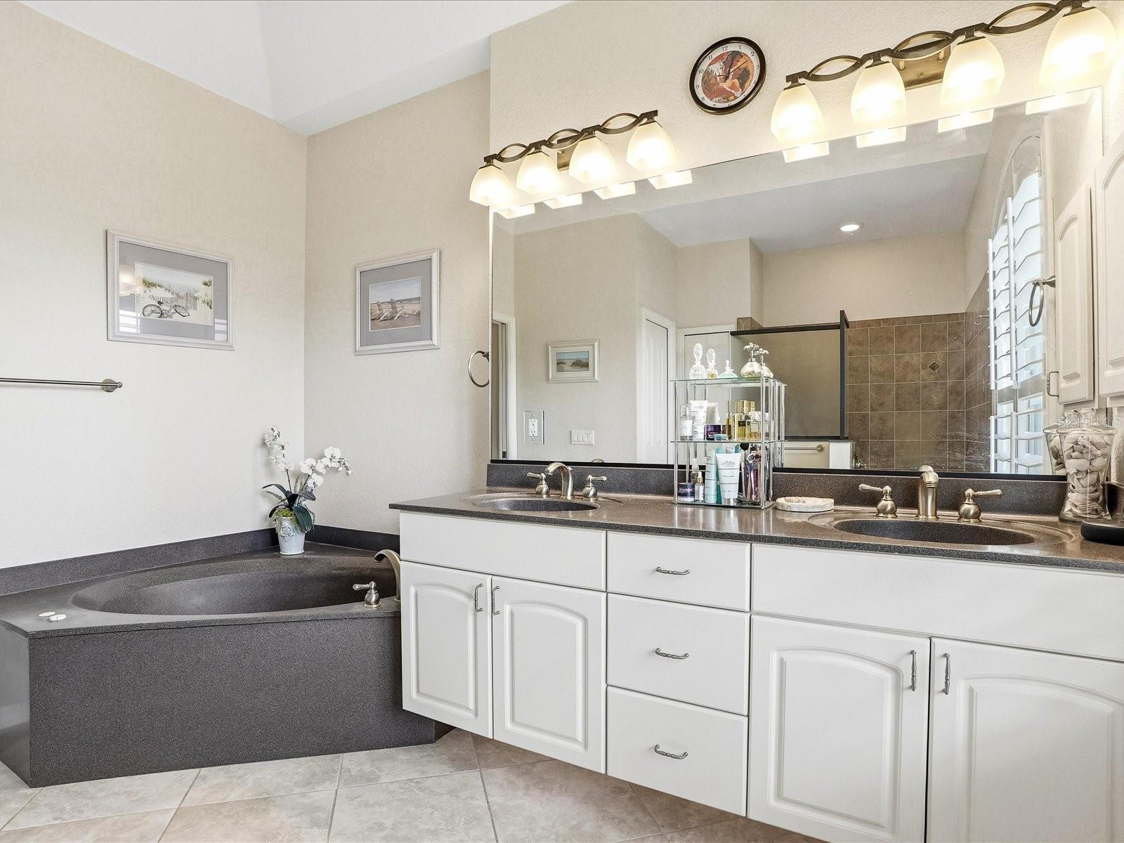 ROTONDA WEST-PINE VALLEY - Residential