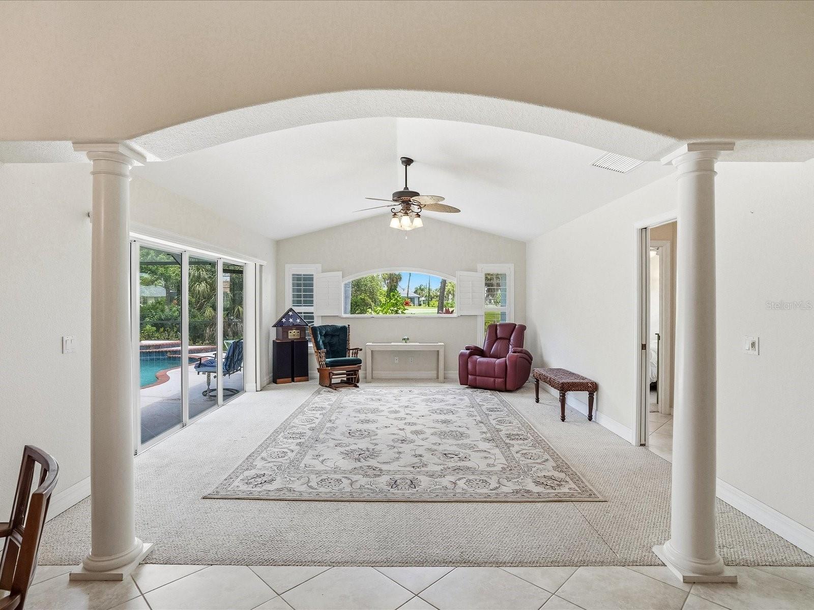 ROTONDA WEST-PINE VALLEY - Residential