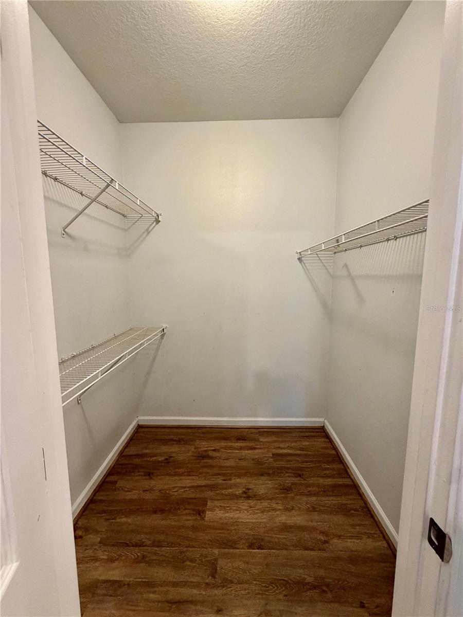 THE PALMS OF CORTEZ OR 2038 PG 5178 - Residential Lease