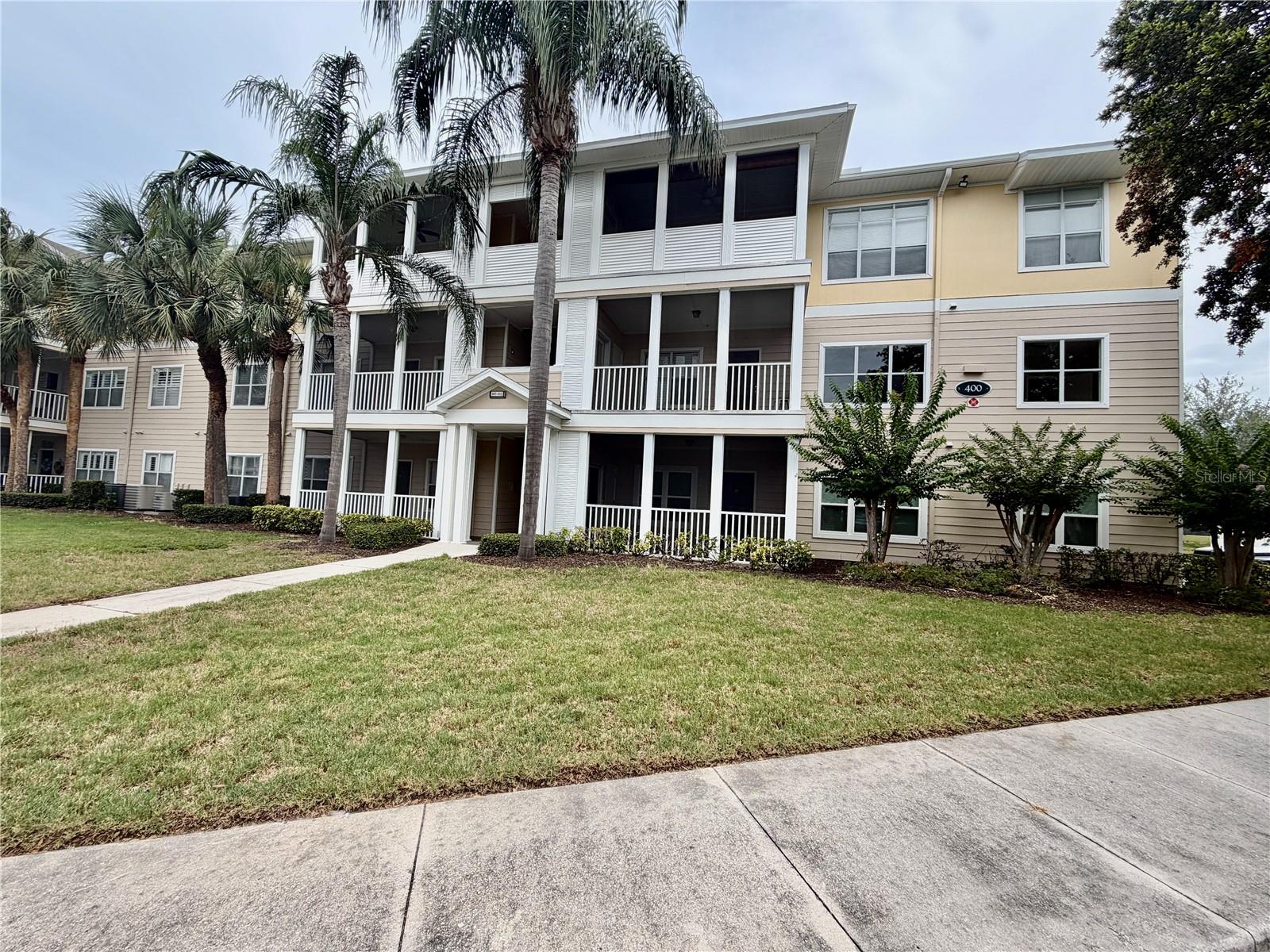 THE PALMS OF CORTEZ OR 2038 PG 5178 - Residential Lease