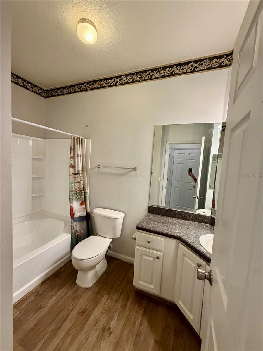 THE PALMS OF CORTEZ OR 2038 PG 5178 - Residential Lease