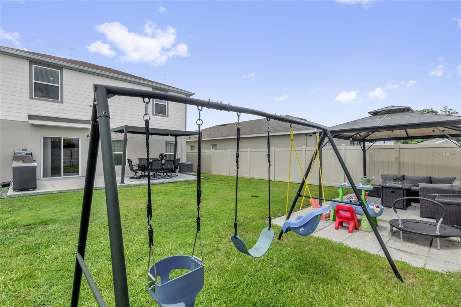 ZEPHYR PLACE - Residential