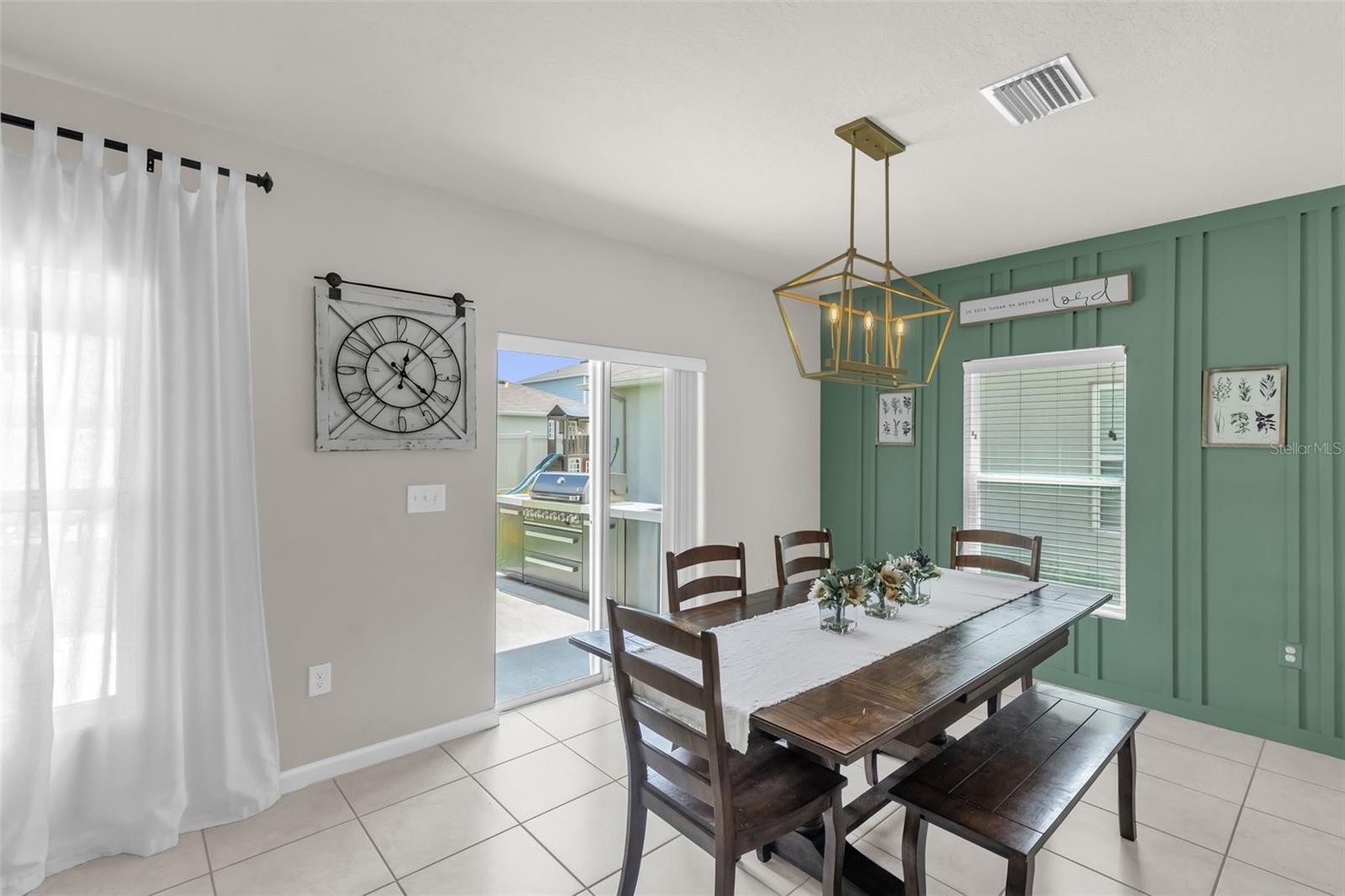 ZEPHYR PLACE - Residential