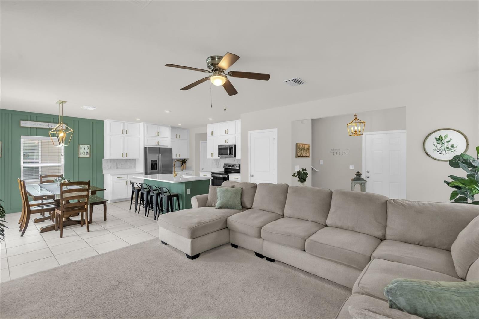 ZEPHYR PLACE - Residential