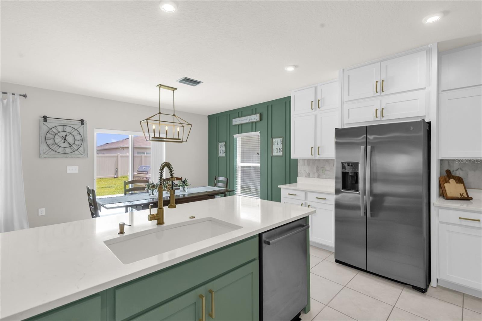 ZEPHYR PLACE - Residential