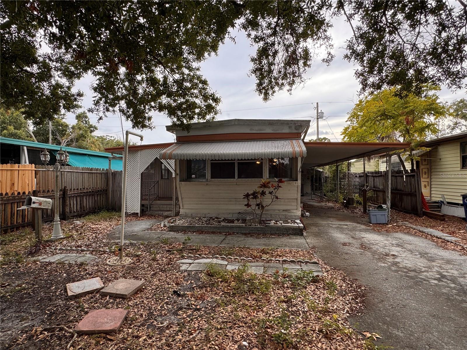 PINE BAY PARK - Residential