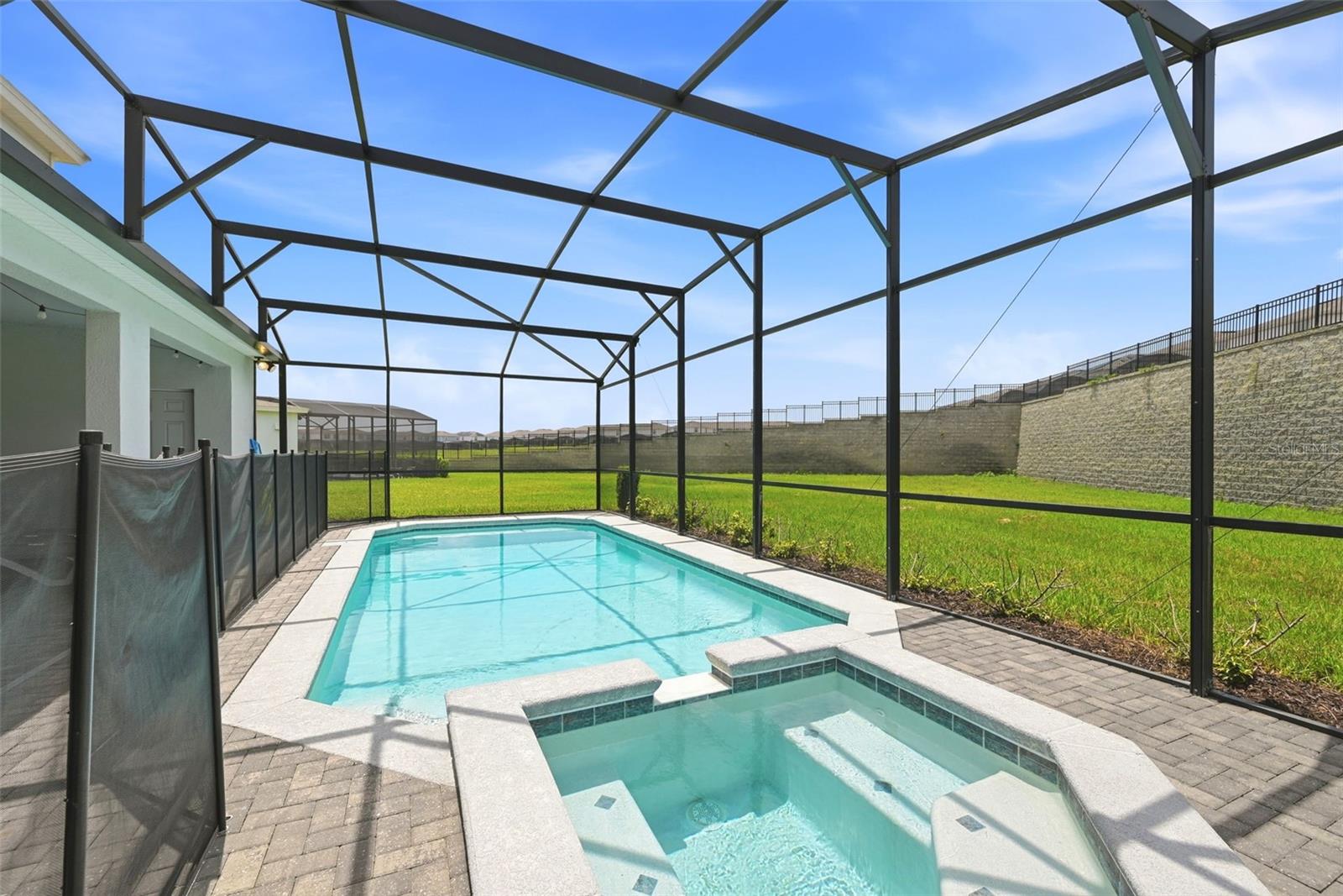 WINDSOR ISLAND RESIDENCE - Residential