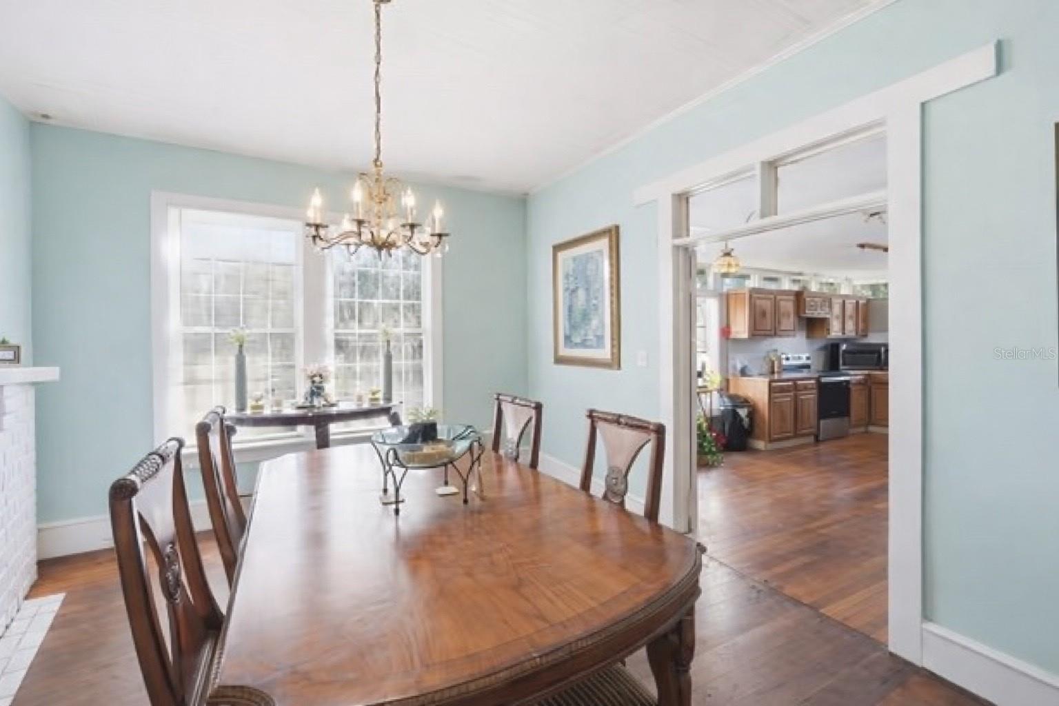 CRESCENT HILL - Residential