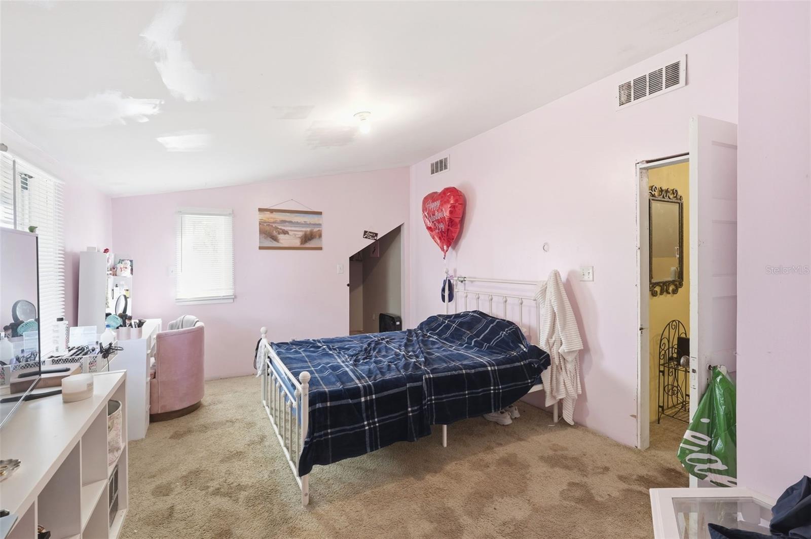 CRESCENT HILL - Residential